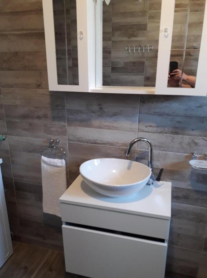 Apartman Sandra Vodice Ngoại thất bức ảnh