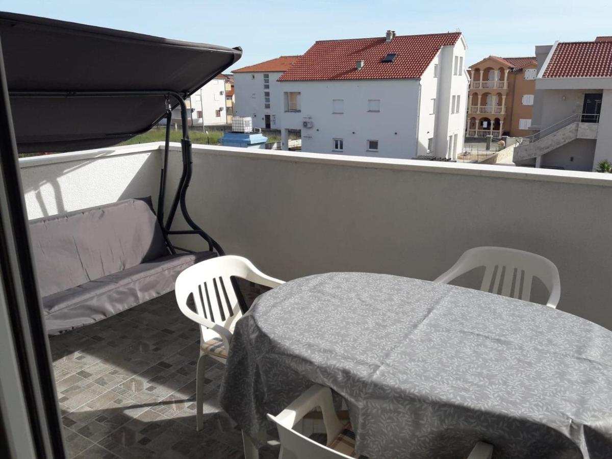 Apartman Sandra Vodice Ngoại thất bức ảnh